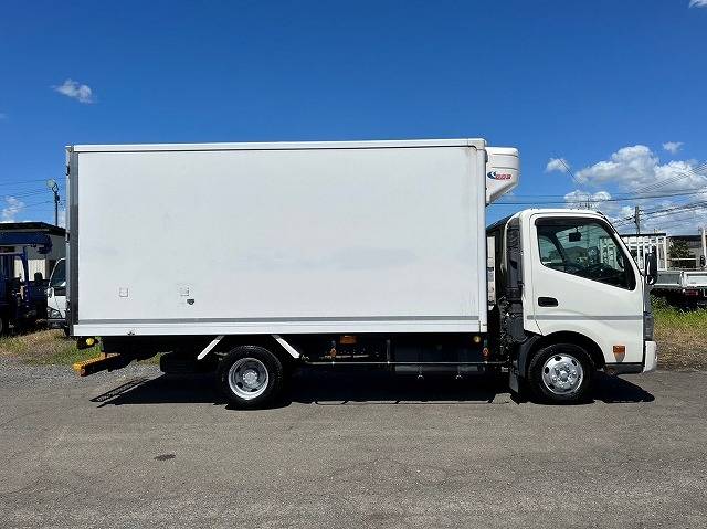 日野デュトロ冷凍車（冷蔵車）小型（2t・3t）[写真04]