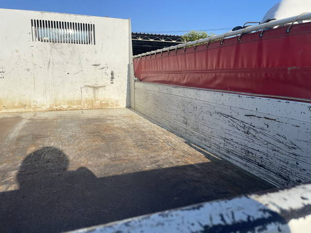 三菱ふそうキャンターダンプ小型（2t・3t）[写真16]