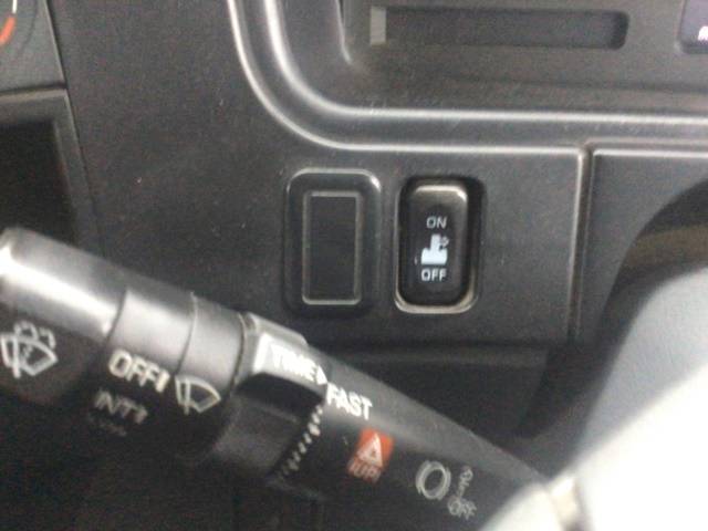 三菱ふそうスーパーグレートダンプ大型（10t）[写真32]