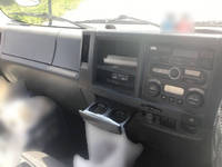 いすゞフォワードアルミウイング中型（4t）[写真30]