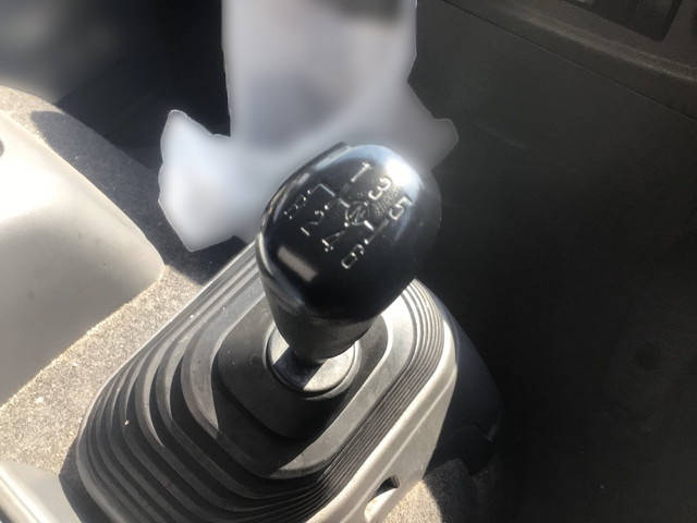 いすゞフォワードアルミウイング中型（4t）[写真32]