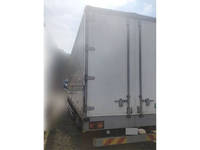 いすゞフォワードアルミウイング中型（4t）[写真04]