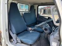 三菱ふそうキャンター平ボディ小型（2t・3t）[写真28]