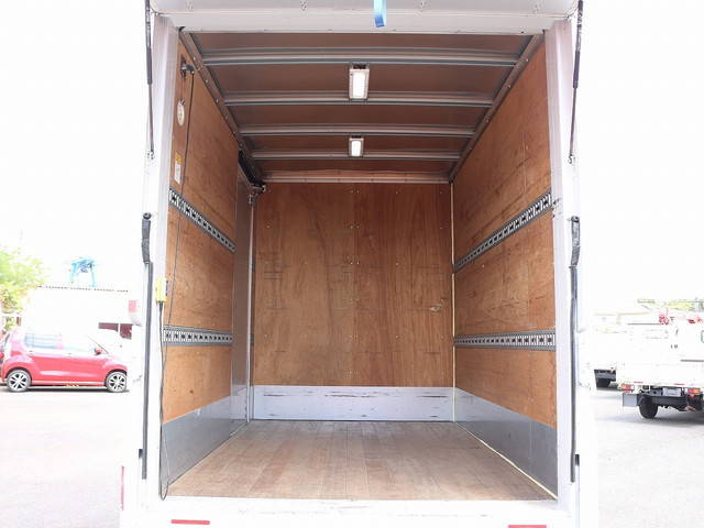 三菱ふそうキャンターアルミバン小型（2t・3t）[写真15]