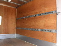 三菱ふそうキャンターアルミバン小型（2t・3t）[写真17]