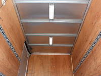 三菱ふそうキャンターアルミバン小型（2t・3t）[写真18]