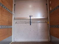 三菱ふそうキャンターアルミバン小型（2t・3t）[写真24]