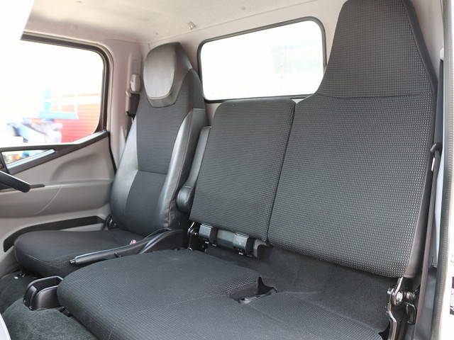 三菱ふそうキャンターアルミバン小型（2t・3t）[写真38]