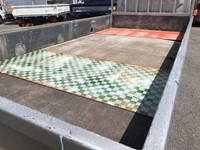 三菱ふそうキャンター平ボディ小型（2t・3t）[写真03]