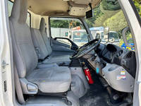 日野デュトロ冷凍車（冷蔵車）小型（2t・3t）[写真26]