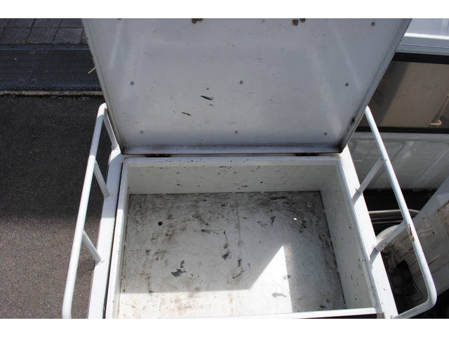 三菱ふそうキャンタークレーン5段小型（2t・3t）[写真11]