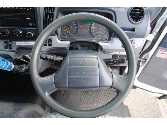 三菱ふそうキャンタークレーン5段小型（2t・3t）[写真33]