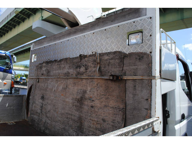 三菱ふそうキャンタークレーン5段小型（2t・3t）[写真09]