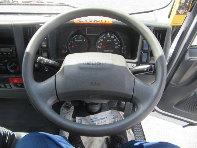 いすゞエルフローダーダンプ小型（2t・3t）[写真18]