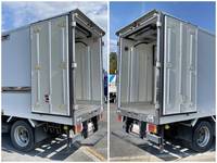 いすゞエルフ冷凍車（冷蔵車）小型（2t・3t）[写真08]