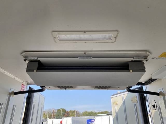 いすゞエルフ冷凍車（冷蔵車）小型（2t・3t）[写真17]