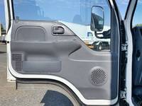 いすゞエルフ冷凍車（冷蔵車）小型（2t・3t）[写真27]