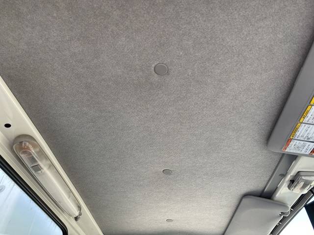 いすゞエルフ冷凍車（冷蔵車）小型（2t・3t）[写真33]