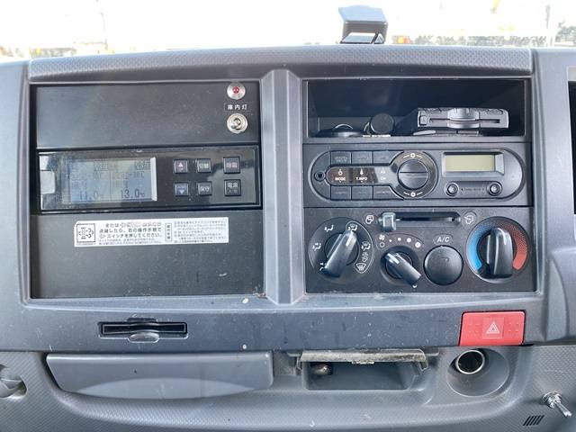 いすゞエルフ冷凍車（冷蔵車）小型（2t・3t）[写真35]