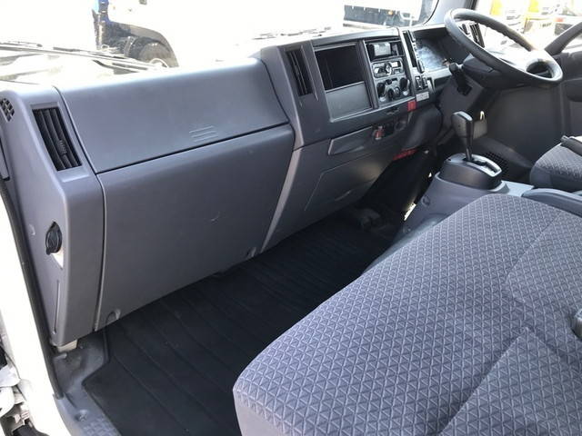 いすゞエルフアルミブロック小型（2t・3t）[写真19]