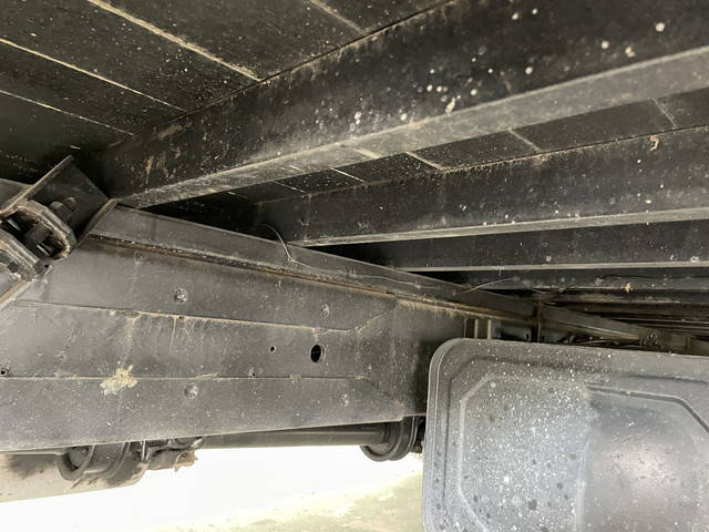 日野レンジャーセルフクレーン4段増トン（6t・8t）[写真21]