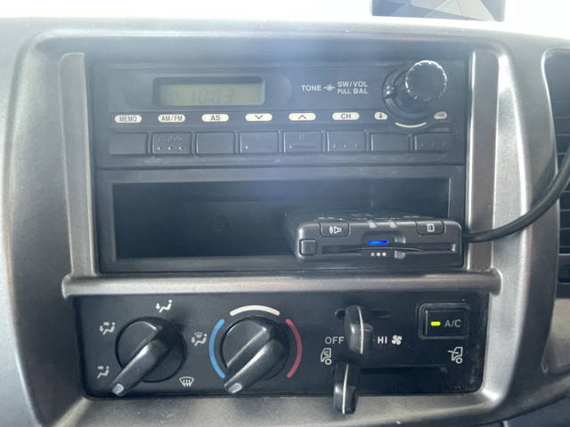 日野レンジャーセルフクレーン4段増トン（6t・8t）[写真34]