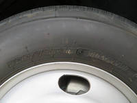 いすゞエルフ平ボディ小型（2t・3t）[写真15]