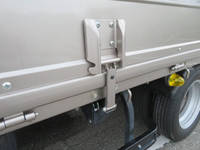 いすゞエルフ平ボディ小型（2t・3t）[写真27]