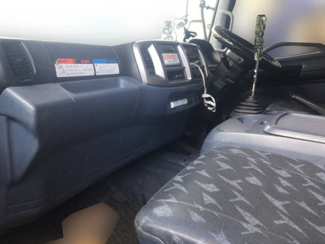 日野レンジャー穴掘建柱車中型（4t）[写真35]