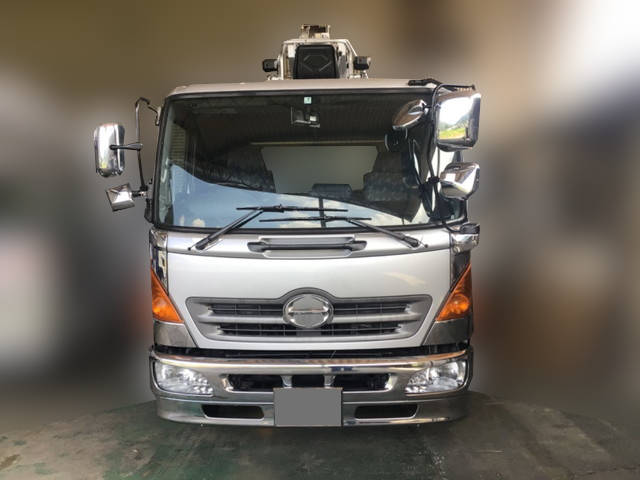 日野レンジャー穴掘建柱車中型（4t）[写真05]