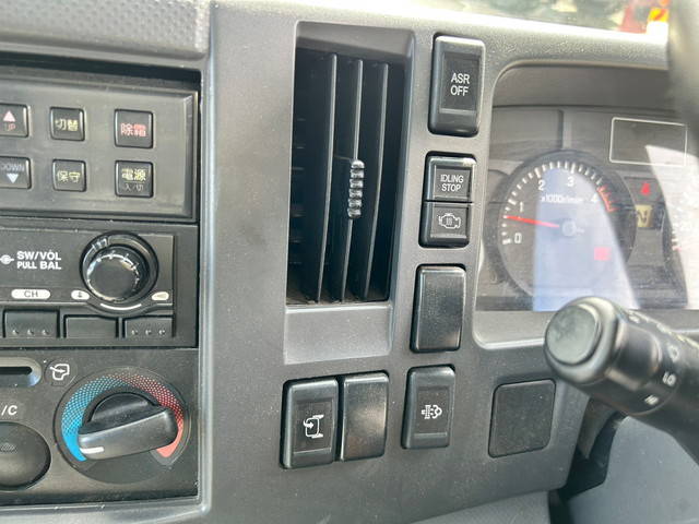 UDトラックスコンドル冷凍車（冷蔵車）小型（2t・3t）[写真18]