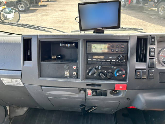 UDトラックスコンドル冷凍車（冷蔵車）小型（2t・3t）[写真20]