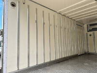 UDトラックスコンドル冷凍車（冷蔵車）小型（2t・3t）[写真08]