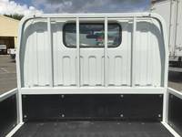 三菱ふそうキャンター平ボディ小型（2t・3t）[写真11]