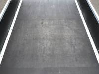 三菱ふそうキャンター平ボディ小型（2t・3t）[写真12]