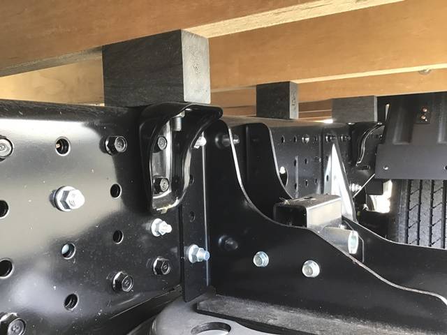 三菱ふそうキャンター平ボディ小型（2t・3t）[写真23]