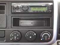 三菱ふそうキャンター平ボディ小型（2t・3t）[写真36]