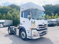 UDトラックス大型（10t）トレーラーヘッド（トラクターヘッド）