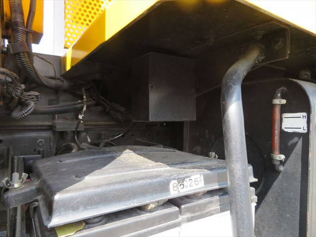 いすゞエルフ高所作業車小型（2t・3t）[写真25]