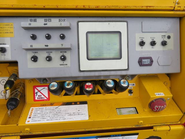 いすゞエルフ高所作業車小型（2t・3t）[写真09]