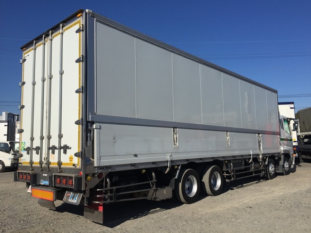 三菱ふそうスーパーグレート冷蔵冷凍ウイング大型（10t）[写真02]