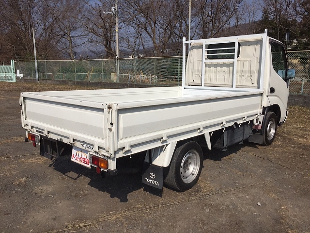 トヨタトヨエース平ボディ小型（2t・3t）[写真02]