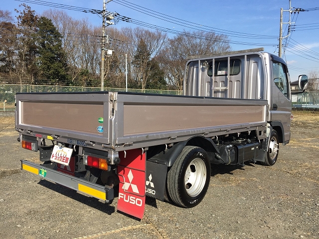 三菱ふそうキャンターガッツ平ボディ小型（2t・3t）[写真02]