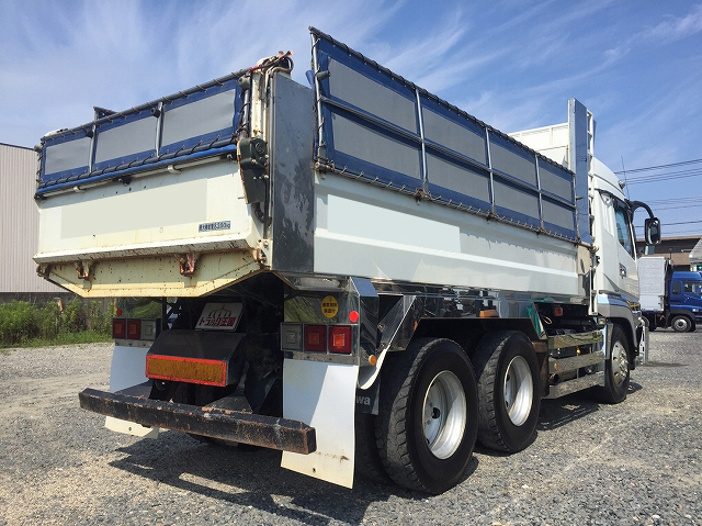 三菱ふそうスーパーグレートダンプ大型（10t）[写真02]