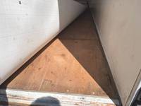 三菱ふそうキャンターアルミバン小型（2t・3t）[写真17]