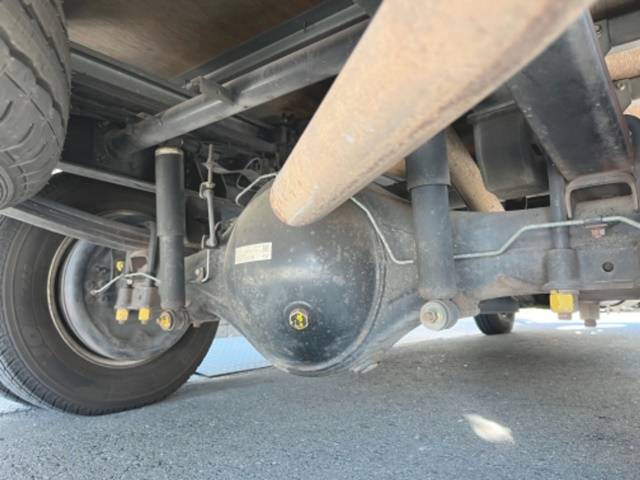 三菱ふそうキャンターアルミバン小型（2t・3t）[写真20]