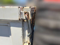 日野デュトロ平ボディ小型（2t・3t）[写真13]