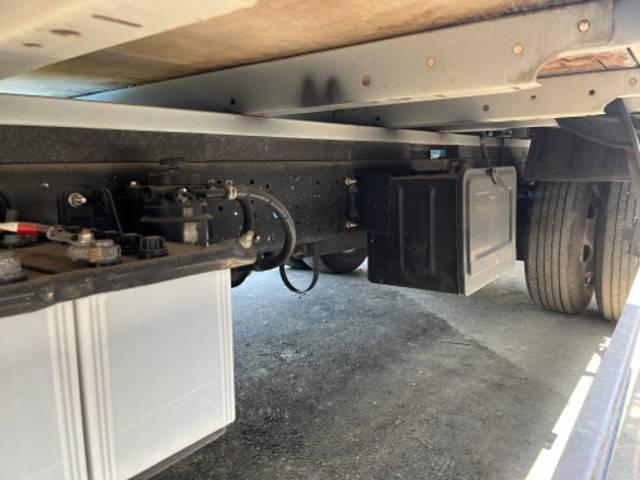 日野デュトロ平ボディ小型（2t・3t）[写真16]