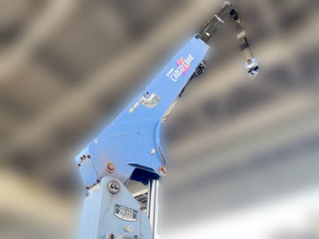 三菱ふそうキャンタークレーン3段小型（2t・3t）[写真18]