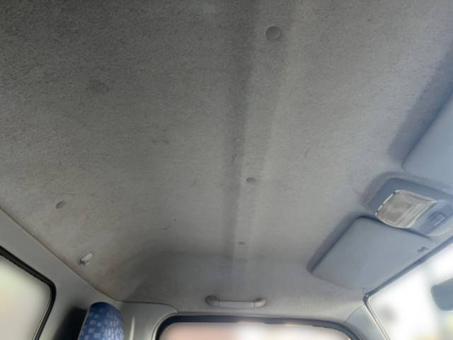 三菱ふそうキャンタークレーン3段小型（2t・3t）[写真28]